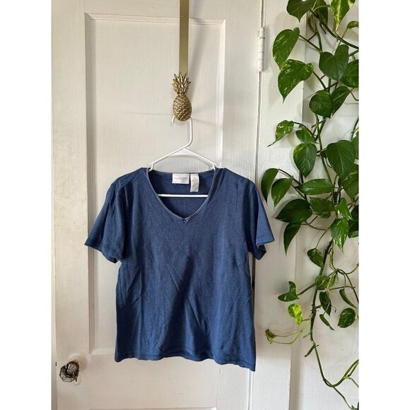 Liz Claiborne women’s size medium blue t-shirt - Picture 1 of 5